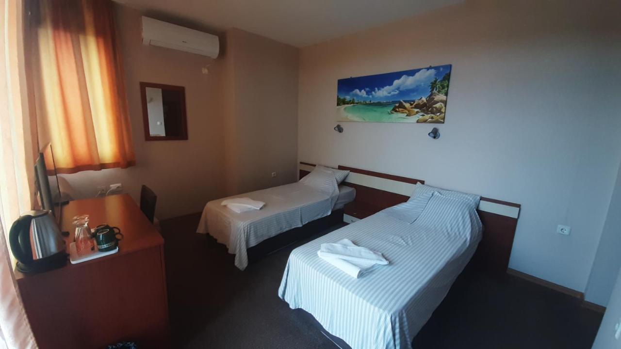 Family Hotel Favourite Obzor Luaran gambar